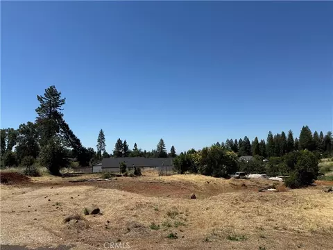 1022 Pleasant Ln, Paradise, CA 95969