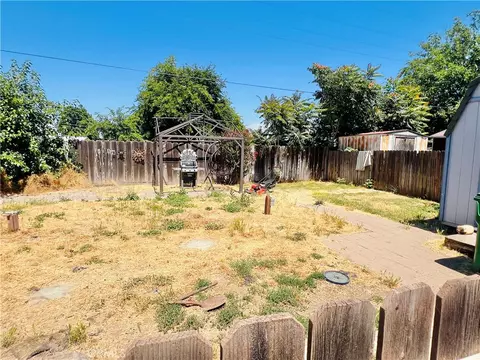 Exterior - 5524 E Commercial, Chico, CA 95973 photo 17 of 24