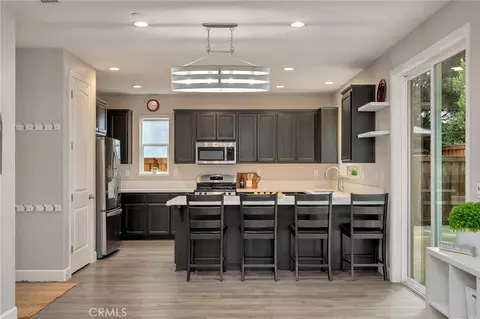 Kitchen - 23 Bentwater Loop, Chico, CA 95973 photo 2 of 4
