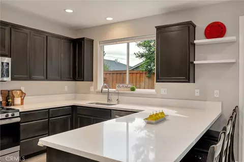 Kitchen - 23 Bentwater Loop, Chico, CA 95973 photo 3 of 4