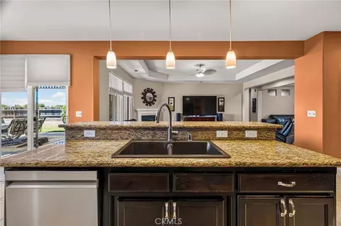 Kitchen - 69 Abbott Cir, Chico, CA 95973 photo 5 of 7
