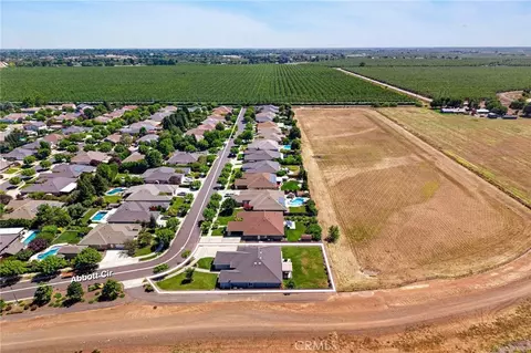 View/Area - 69 Abbott Cir, Chico, CA 95973 photo 3 of 7