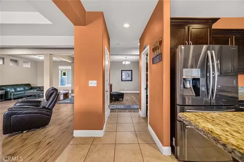 Entry Way - 69 Abbott Cir, Chico, CA 95973 photo 2 of 13
