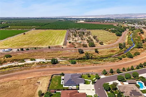 View/Area - 69 Abbott Cir, Chico, CA 95973 photo 4 of 7