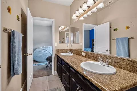 Entry Way - 69 Abbott Cir, Chico, CA 95973 photo 11 of 13
