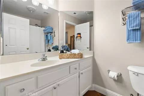 Bath - 32 Camberwell Ct, Chico, CA 95973 photo 1 of 2