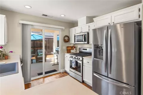 Kitchen - 32 Camberwell Ct, Chico, CA 95973 photo 2 of 2