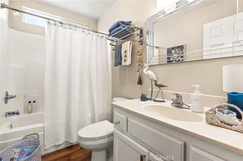Bath - 32 Camberwell Ct, Chico, CA 95973 photo 2 of 2