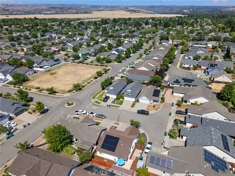 View/Area - 32 Camberwell Ct, Chico, CA 95973 photo 3 of 6