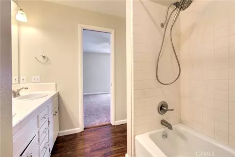 Bath - 11 Greenview Cir, Chico, CA 95928 photo 4 of 7