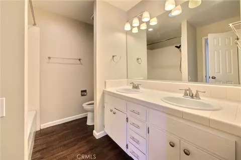 Bath - 11 Greenview Cir, Chico, CA 95928 photo 3 of 7