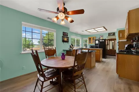 Dining - 1880 Inghram, Corning, CA 96021 photo 2 of 4