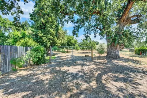 Exterior - 1880 Inghram, Corning, CA 96021 photo 15 of 29