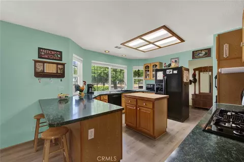 Kitchen - 1880 Inghram, Corning, CA 96021 photo 3 of 10