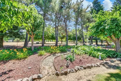 Exterior - 1880 Inghram, Corning, CA 96021 photo 4 of 29