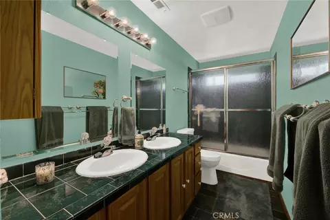 Bath - 1880 Inghram, Corning, CA 96021 photo 1 of 2