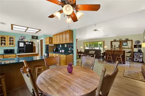 Dining - 1880 Inghram, Corning, CA 96021 photo 3 of 4