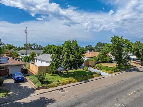 View/Area - 1450 Walnut, Red Bluff, CA 96080 photo 3 of 7