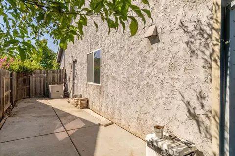 Exterior - 365 Yarrow Dr, Chico, CA 95928 photo 3 of 4
