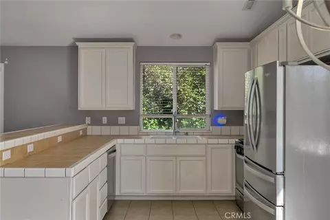 Kitchen - 365 Yarrow Dr, Chico, CA 95928 photo 2 of 3