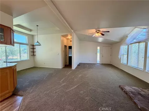 Living - 7340 Perfect Cir, Gerber, CA 96035 photo 2 of 6