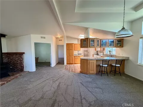 Living - 7340 Perfect Cir, Gerber, CA 96035 photo 4 of 6