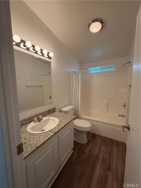 Bath - 7340 Perfect Cir, Gerber, CA 96035 photo 1 of 3