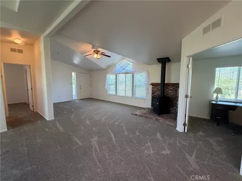 Living - 7340 Perfect Cir, Gerber, CA 96035 photo 3 of 6
