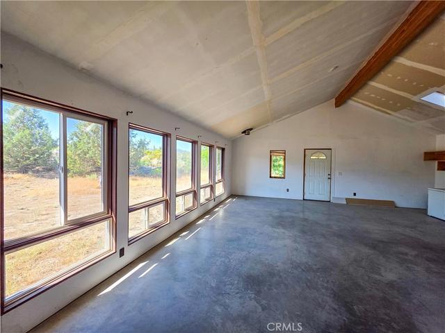 7021 Quarry Rd, Weed, CA 96094