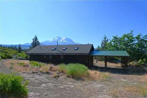 Exterior - 7021 Quarry Rd, Weed, CA 96094 photo 4 of 6