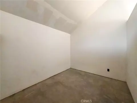 Bedroom - 7021 Quarry Rd, Weed, CA 96094 photo 3 of 4