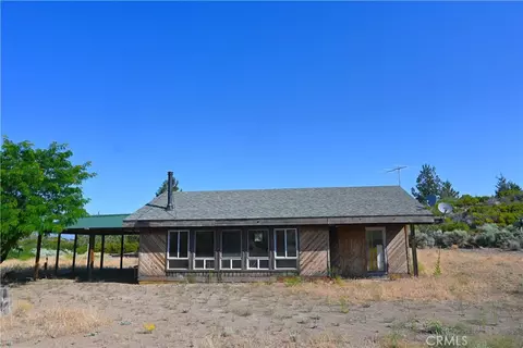 Exterior - 7021 Quarry Rd, Weed, CA 96094 photo 3 of 6