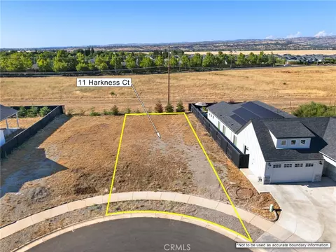 11 Harkness Ct, Chico, CA 95973