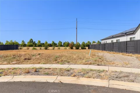11 Harkness Ct, Chico, CA 95973 photo 3