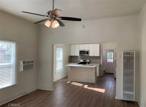 Living - 1326 Mulberry, Chico, CA 95928 photo 2 of 8