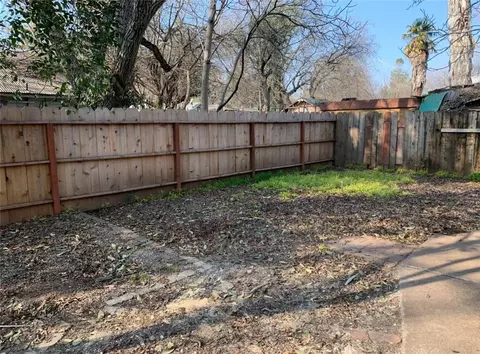 Exterior - 1326 Mulberry, Chico, CA 95928 photo 6 of 19