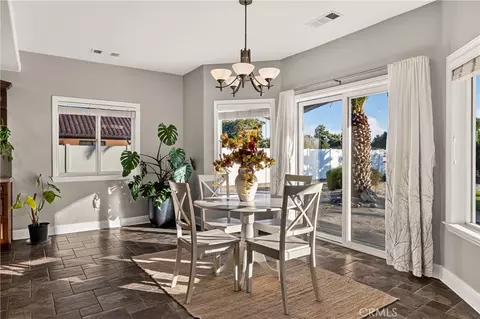Dining - 165 Gurnsey, Red Bluff, CA 96080 photo 1 of 2