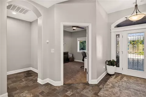 Entry Way - 165 Gurnsey, Red Bluff, CA 96080 photo 3 of 4