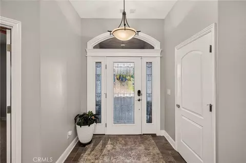 Entry Way - 165 Gurnsey, Red Bluff, CA 96080 photo 2 of 4