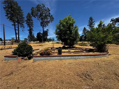 992 Maple Park, Paradise, CA 95969