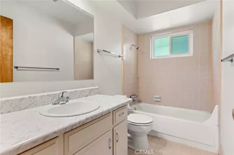Bath - 180 E 1st Ave, Chico, CA 95926 photo 1 of 1