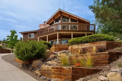 6104 Palmer Dr, Weed, CA 96094