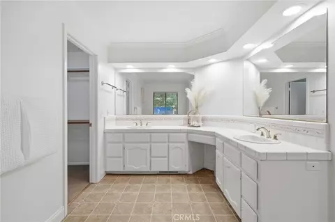 Bath - 9246 Troxel Rd, Chico, CA 95928 photo 1 of 3