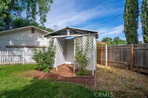 Exterior - 330 Belle Mill Rd, Red Bluff, CA 96080 photo 2 of 19