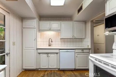 Kitchen - 330 Belle Mill Rd, Red Bluff, CA 96080 photo 1 of 4