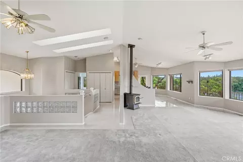 Living - 22560 Adobe Rd, Red Bluff, CA 96080 photo 7 of 8