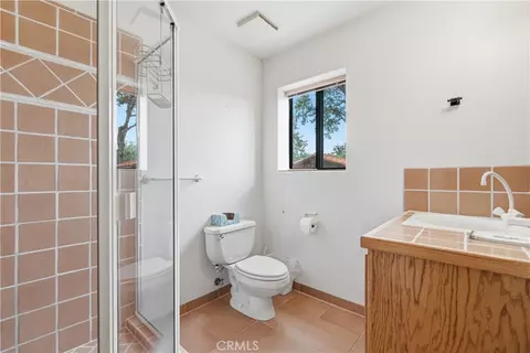 Bath - 22560 Adobe Rd, Red Bluff, CA 96080 photo 6 of 6