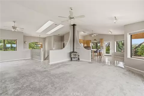 Living - 22560 Adobe Rd, Red Bluff, CA 96080 photo 4 of 8
