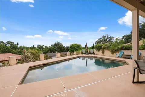 Exterior - 22560 Adobe Rd, Red Bluff, CA 96080 photo 6 of 14