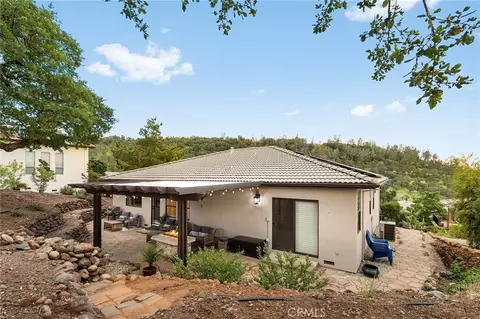 Exterior - 3560 Shadowtree, Chico, CA 95928 photo 6 of 11